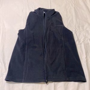 Blue-ish back sleeveless vest